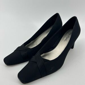 Easy Street Classic Black Heels Women’s 8.5